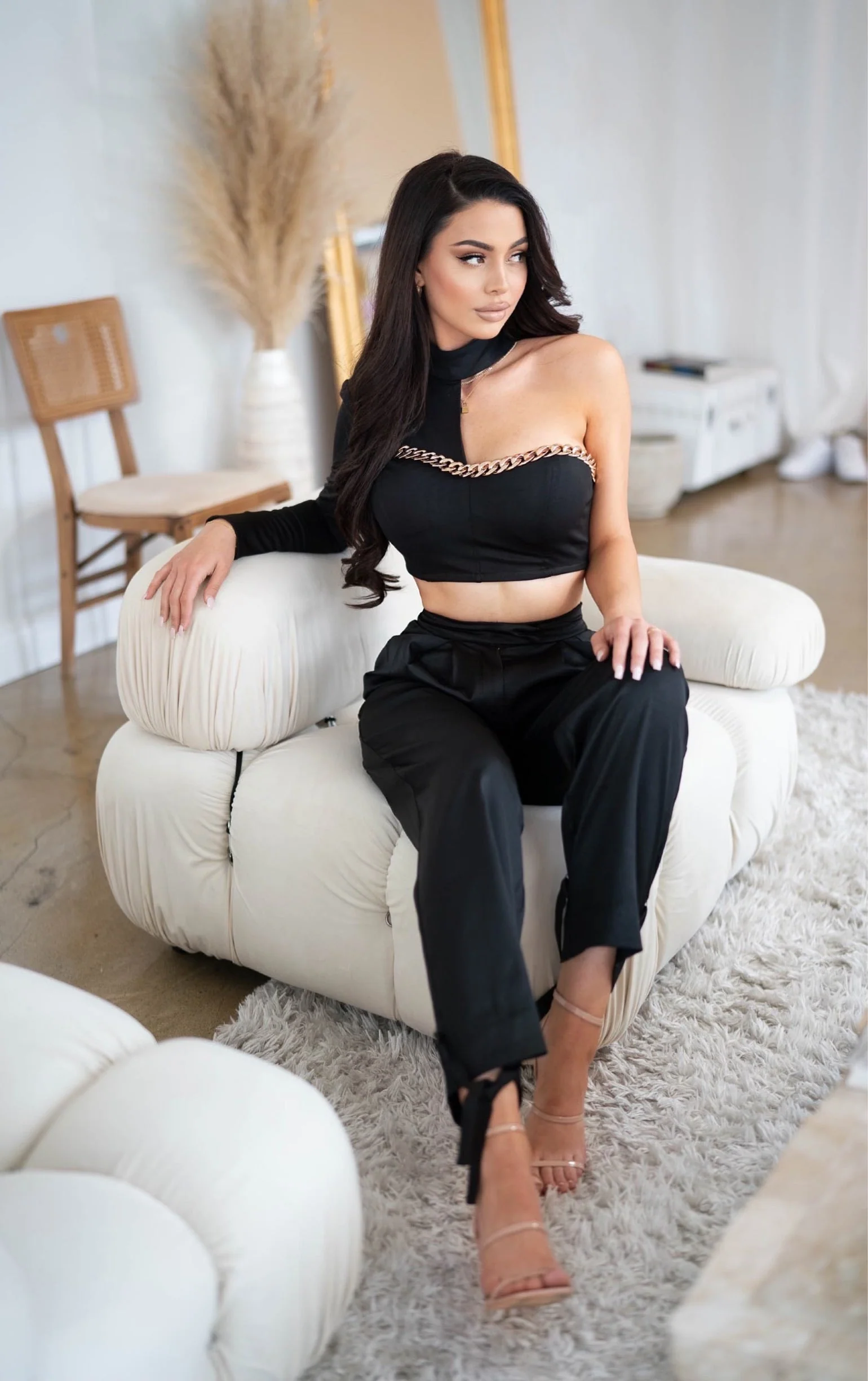 ‘ALEXA’ One Sleeve Chained Bustier Top - Image 4