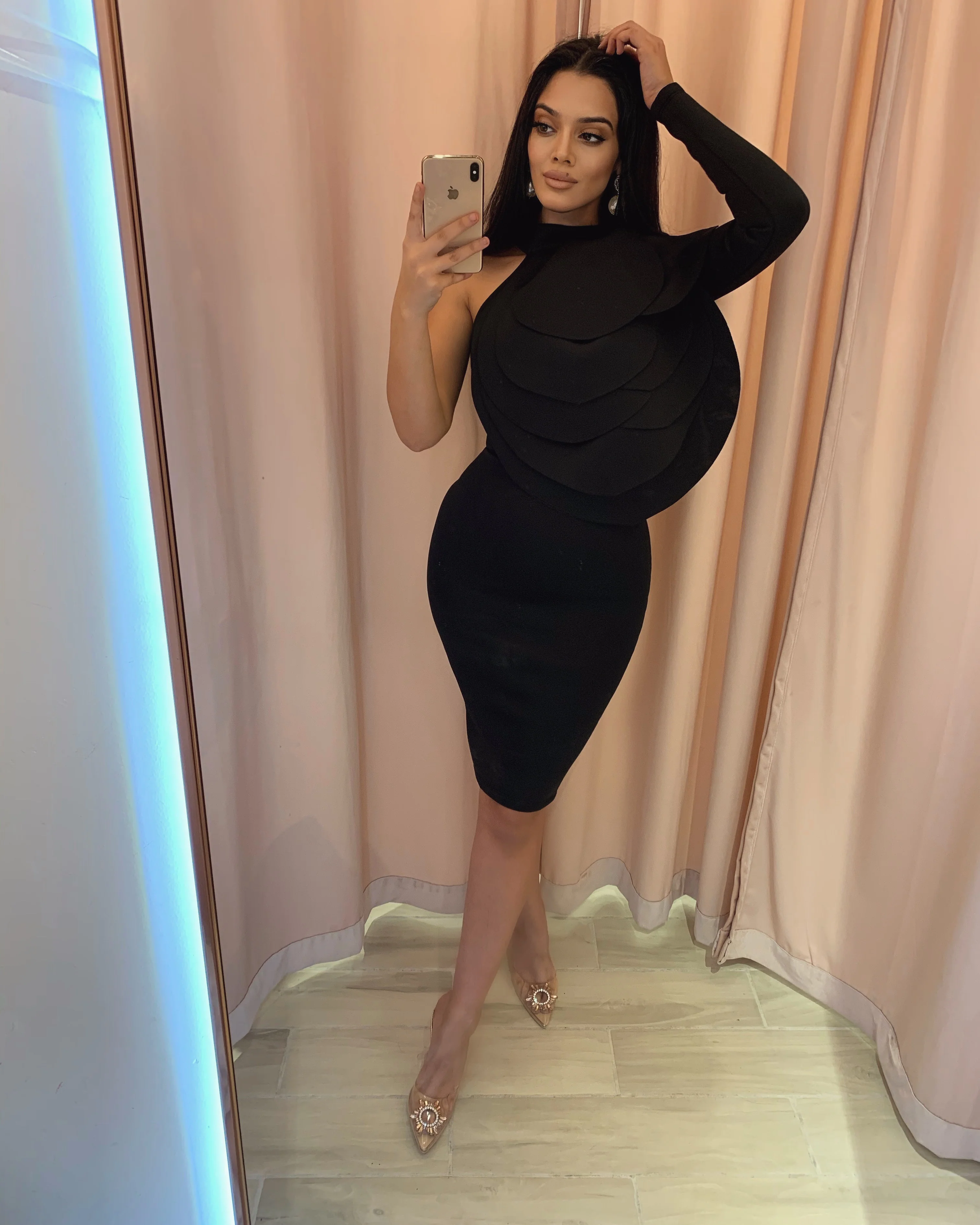 ‘PARDONNE MOI' One Sleeve Dress - Black - Image 3