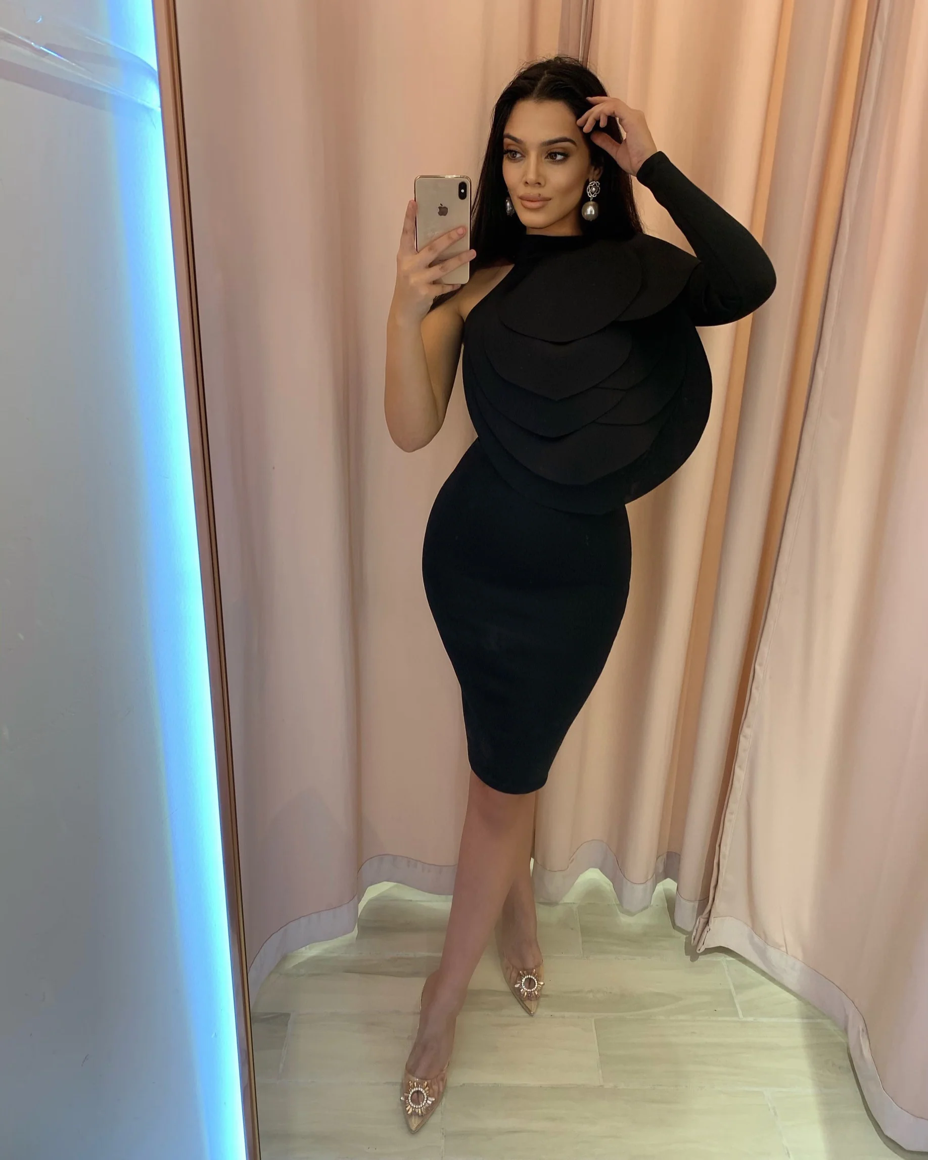 ‘PARDONNE MOI' One Sleeve Dress - Black - Image 6