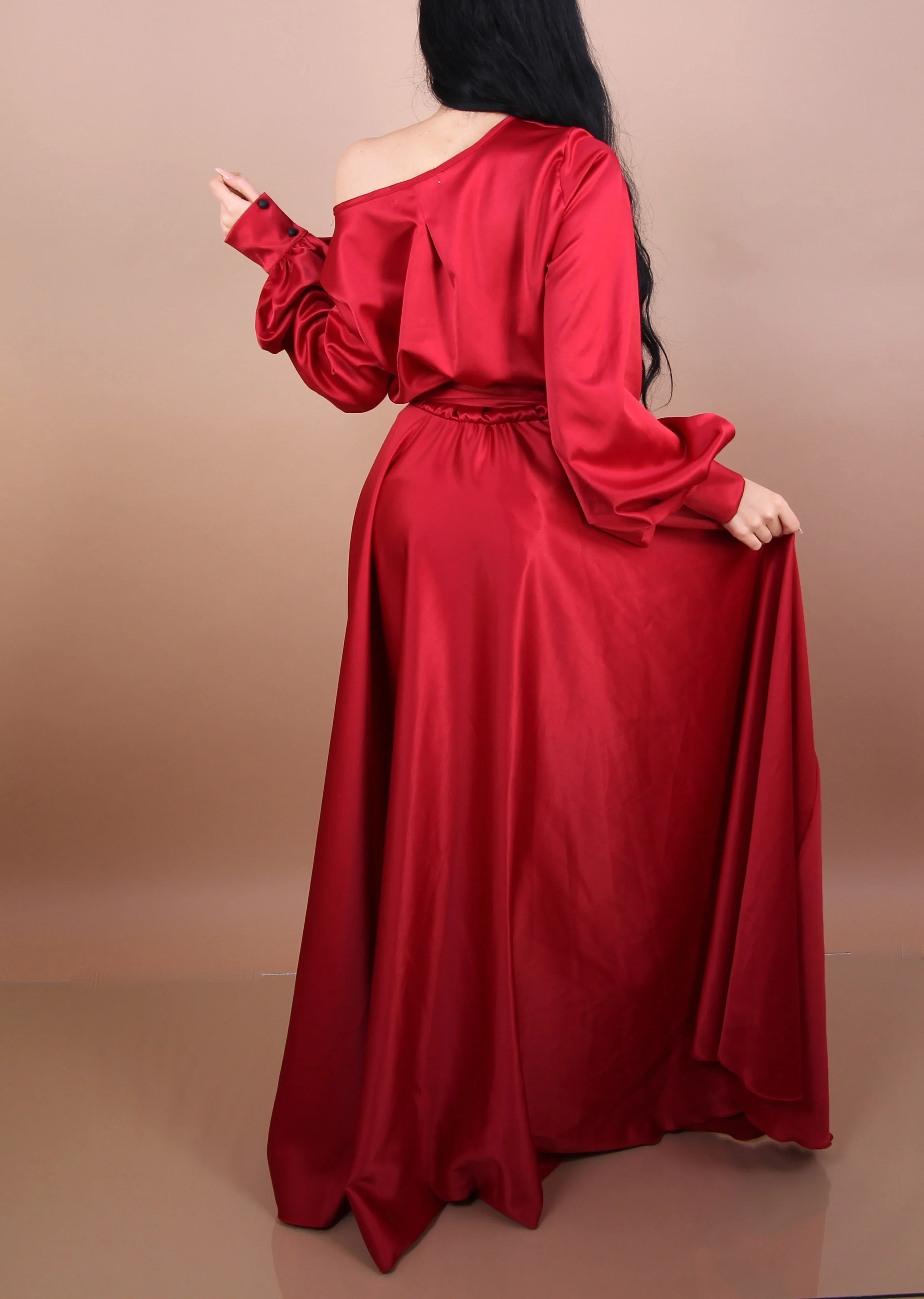 RED - 'DREAM' Satin Gown - Image 4
